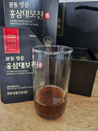 광동생활건강 광동 명품 홍삼대보진 50mL x 30포 — 5점을 준 리뷰어가 2023년 4월 올린 사용 사진