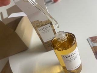 [스킨1004] 마다가스카르 센텔라 앰플 100ml — 5점을 준 리뷰어가 2024년 5월 올린 사용 사진