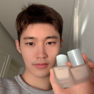 [RMK] 메이크업 베이스 + 리퀴드 파운데이션 — 5점을 준 리뷰어가 2021년 3월 올린 사용 사진