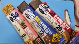 이지프로틴바 3종x각 2ea (고단백질바, 멀티단백질바, 식물성단백질바) — 5점을 준 리뷰어가 2024년 2월 올린 사용 사진