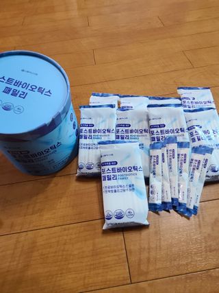 서울약사신협_포스트바이오틱스패밀리_5g x 100포 — 5점을 준 리뷰어가 2021년 3월 올린 사용 사진