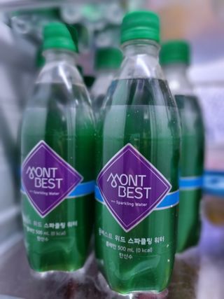 몽베스트 Montbest with Sparkling water Plain 20병 — 5점을 준 리뷰어가 2022년 7월 올린 사용 사진