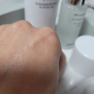 주닥 미백+모공+보습+탄력을 한번에 해결. 올인원 앰플+크림 세트 — 5점을 준 리뷰어가 2022년 2월 올린 사용 사진