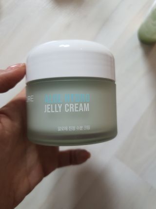 김정문알로에 큐어 큐어 알로에 리프레쉬 젤리 세럼, 큐어 알로에 하이드로 젤리 크림 — 5점을 준 리뷰어가 2021년 4월 올린 사용 사진