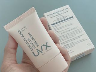 UVX 퀀텀 비너스 맑은 톤업 선세럼 — 5점을 준 리뷰어가 2024년 2월 올린 사용 사진