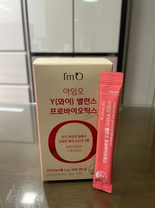 아임오 Y와이 밸런스 프로바이오틱스 30포 — 5점을 준 리뷰어가 2021년 8월 올린 사용 사진