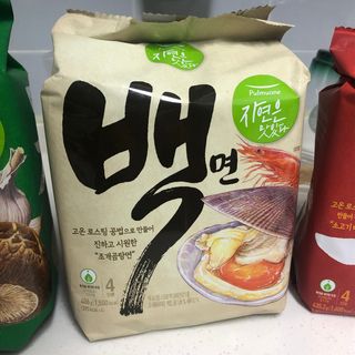 [풀무원] 자연은맛있다 정면, 백면, 홍면  세트 — 5점을 준 리뷰어가 2021년 4월 올린 사용 사진