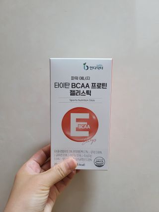 [인디닥터] 타이탄 BCAA 프로틴 젤리스틱 — 3.5점을 준 리뷰어가 2022년 6월 올린 사용 사진