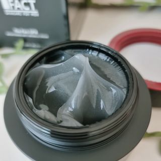 The Fact 더팩트 에스에프엔 브라이트닝 안티 링클 크림 50ml — 5점을 준 리뷰어가 2022년 5월 올린 사용 사진