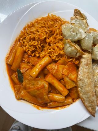 응큼떡볶이 — 5점을 준 리뷰어가 2021년 3월 올린 사용 사진