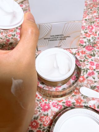 피부미 골드베릴 미라클페어 세레이징 퍼밍 크림 50ml — 4.5점을 준 리뷰어가 2021년 11월 올린 사용 사진