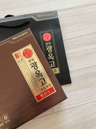 광동제약 [광동] 광옥고 홍삼 본 밸런스 30포 + 쇼핑백 — 5점을 준 리뷰어가 2021년 12월 올린 사용 사진