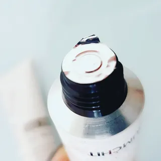 멈칫(MUMCHIT) 넥퍼퓸 NECKPERFUME 2가지 향 — 4점을 준 리뷰어가 2021년 11월 올린 사용 사진