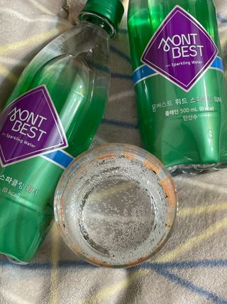 몽베스트 Montbest with Sparkling water Plain 20병 — 5점을 준 리뷰어가 2021년 10월 올린 사용 사진