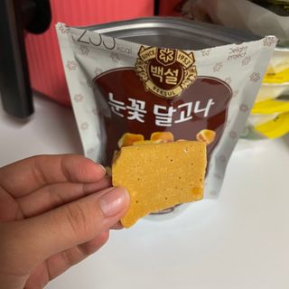 딜라이트 프로젝트  달콤한 눈꽃 간식세트( 눈꽃 솜사탕 / 레몬라임 솜사탕 / 달고나 총 7EA+스마트톡 증정) — 4점을 준 리뷰어가 2022년 5월 올린 사용 사진