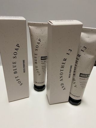 멈칫(MUMCHIT) 넥퍼퓸 NECKPERFUME 2가지 향 — 5점을 준 리뷰어가 2021년 11월 올린 사용 사진