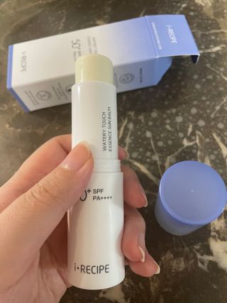 아이레시피 워터리터치 에센스 선 밤 [SPF50+/PA++++] — 4점을 준 리뷰어가 2023년 6월 올린 사용 사진