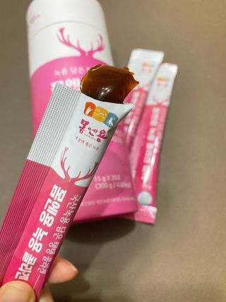 [몸엔용] 녹용 담은 탱탱 콜라겐 녹용 콜라겐 젤리 15g x 20포 — 3.5점을 준 리뷰어가 2022년 4월 올린 사용 사진