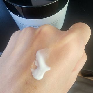 비엔디 2NOW[한글]]BnD 바디 미백 겨드랑이 크림 — 5점을 준 리뷰어가 2025년 1월 올린 사용 사진