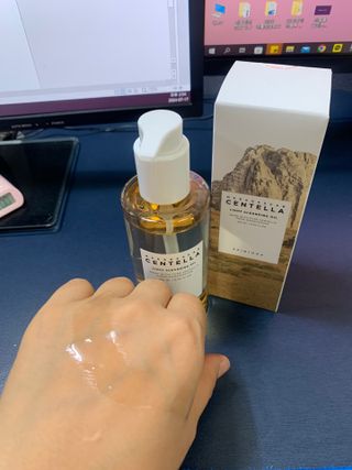 스킨1004 [SKIN1004] 마다가스카르 센텔라 라이트 클렌징 오일 200ml — 5점을 준 리뷰어가 2024년 7월 올린 사용 사진