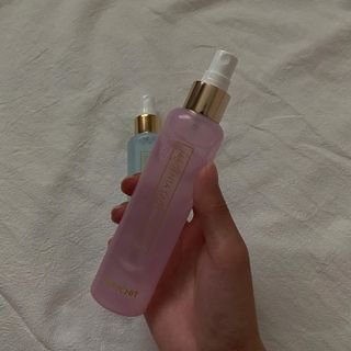 멈칫 X 최준 헤어 앤 바디미스트 소프트블루솝, 마젠타레이디 2종 — 5점을 준 리뷰어가 2021년 8월 올린 사용 사진