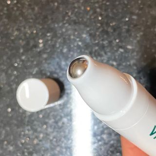 바이브랩 [탈모증상완화] 헤어라인 눈썹 두피앰플 — 5점을 준 리뷰어가 2022년 1월 올린 사용 사진