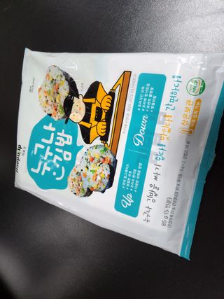 해풀잎 누구나 김밥*1ea [(혼합야채 35g *1ea,  김밥김 (5g, 5ea),  양념간장 (6g, 5ea), 참기름(5g, 2ea)] — 4점을 준 리뷰어가 2022년 7월 올린 사용 사진