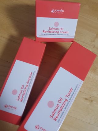 아이앤립 / EYENLIP 아이앤립 연어오일 리바이탈라이징 토너+앰플+크림 3종 세트 — 5점을 준 리뷰어가 2021년 7월 올린 사용 사진