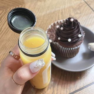 BLENDY'S 핑크 스무디+블론디 스무디 — 5점을 준 리뷰어가 2021년 12월 올린 사용 사진