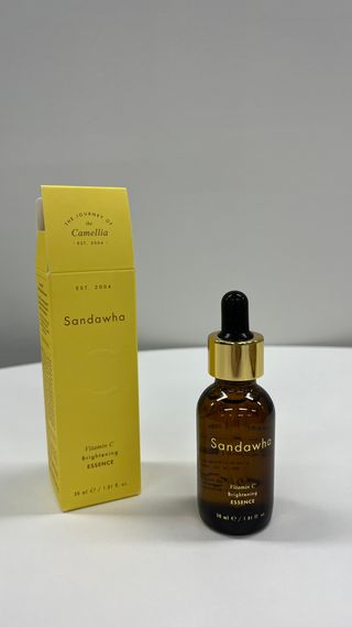 스킨큐어 산다화 비타민c 화이트닝 에센스 30ml — 5점을 준 리뷰어가 2023년 12월 올린 사용 사진