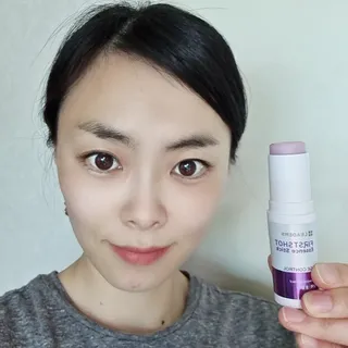 리더스코스메틱 리더스 퍼스트 샷 에센스 스틱 2종 — 5점을 준 리뷰어가 2022년 4월 올린 사용 사진