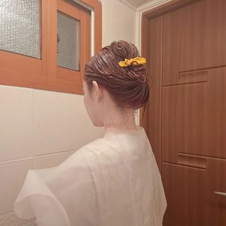 [유니프] 헤어 샤이니 핑크 컬러 트리트먼트240g — 5점을 준 리뷰어가 2023년 12월 올린 사용 사진