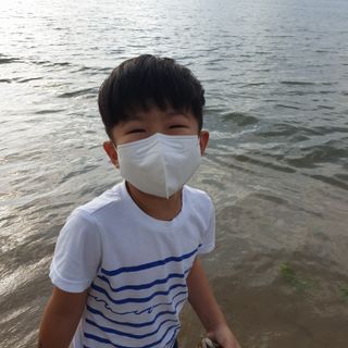 아토팜 블라블라 황사방역 마스크 KF94 — 5점을 준 리뷰어가 2021년 10월 올린 사용 사진
