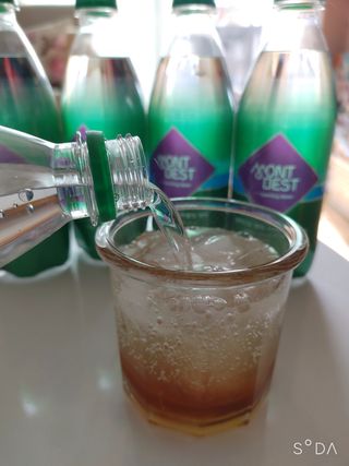 몽베스트 Montbest with Sparkling water Plain 20병 — 4.5점을 준 리뷰어가 2022년 6월 올린 사용 사진