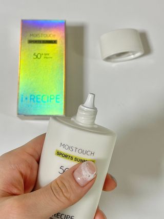아이레시피 모이스트터치 스포츠 선밀크 50ml (SPF50+ PA+++) — 5점을 준 리뷰어가 2023년 2월 올린 사용 사진