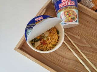 NISSIN 닛신 컵누들  4종 - 씨푸드오리지날, 씨푸드 스파이시, 씨푸드 커리, 씨푸드 XO소스 — 5점을 준 리뷰어가 2022년 2월 올린 사용 사진