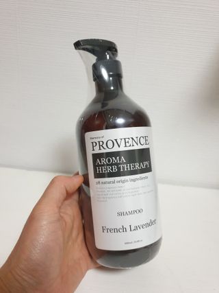 프로방스 프렌치 라벤더 샴푸 1,000ml — 5점을 준 리뷰어가 2021년 5월 올린 사용 사진