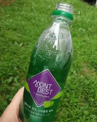 몽베스트 Montbest with Sparkling water Lime20병 — 5점을 준 리뷰어가 2022년 8월 올린 사용 사진