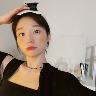 온가족 시원한샴푸 깨끗한두피 샴푸브러쉬 두피스케일링 히트팡블랙에디션 — 4.5점을 준 리뷰어가 2021년 8월 올린 사용 사진