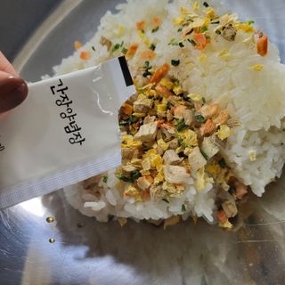 해풀잎 누구나 김밥*1ea [(혼합야채 35g *1ea,  김밥김 (5g, 5ea),  양념간장 (6g, 5ea), 참기름(5g, 2ea)] — 5점을 준 리뷰어가 2022년 10월 올린 사용 사진