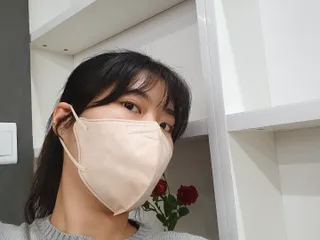 애니가드 셋업마스크 4컬러 각 10매입 [크리미베이지, 캐시미어로즈, 초콜렛브라운, 미드나잇네이비] — 5점을 준 리뷰어가 2022년 2월 올린 사용 사진