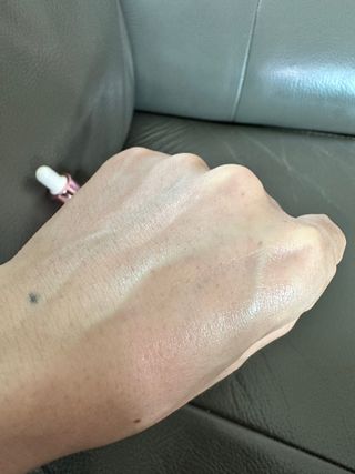 나우 [리브엠] 123억개 엑소좀으로 채운 눈부신 광채, 엑소코어 화이트닝 텐션 앰플 — 4점을 준 리뷰어가 2023년 8월 올린 사용 사진