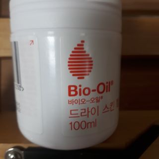바이오오일 [바이오-오일] 드라이 스킨 젤 100ml — 4.5점을 준 리뷰어가 2021년 11월 올린 사용 사진