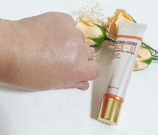 조아산코스메틱 에이스원 크림 + 에이스원 스킨 — 4.5점을 준 리뷰어가 2021년 11월 올린 사용 사진