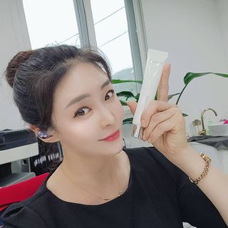 브에노 스킨셀 더마 앰플 — 5점을 준 리뷰어가 2021년 6월 올린 사용 사진