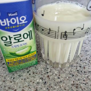 LIVE 매일바이오 알로에 드링킹 요거트 — 5점을 준 리뷰어가 2022년 4월 올린 사용 사진