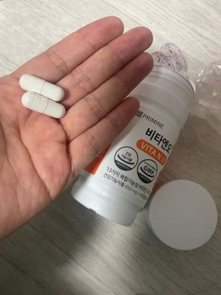 프리마인 성큼다가온 봄, 이너뷰티를 챙겨야 피부도 화사하게, 컨디션도 활기차게. 흡수율을 높인 고효율 비타민. — 4.5점을 준 리뷰어가 2022년 11월 올린 사용 사진