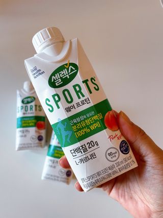 셀렉스스포츠 셀렉스 스포츠 웨이 프로틴 복숭아_ 330ml x 12팩 — 4.5점을 준 리뷰어가 2021년 11월 올린 사용 사진
