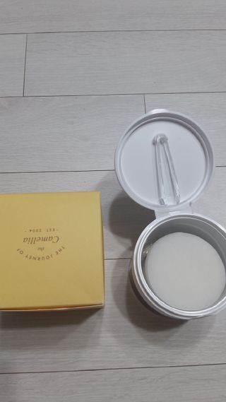 산다화 비타민씨 화이트닝 토너 패드 — 5점을 준 리뷰어가 2023년 9월 올린 사용 사진