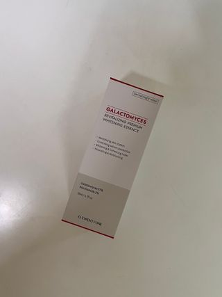오투에니원 갈락토미세스 리바이탈라이징 프리미엄 화이트닝 에센스 50ml — 4.5점을 준 리뷰어가 2023년 2월 올린 사용 사진